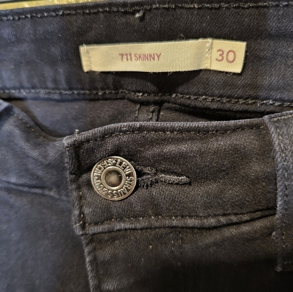 Levis 711 black distressed skinny jean size 30 - Picture 4 of 4